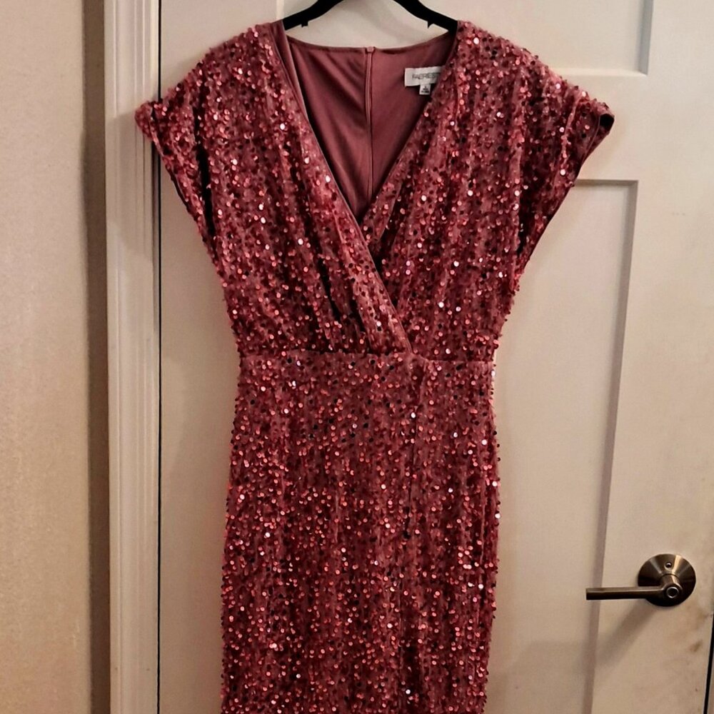 Faeriesty Sequin Full Length Gown - Size Small